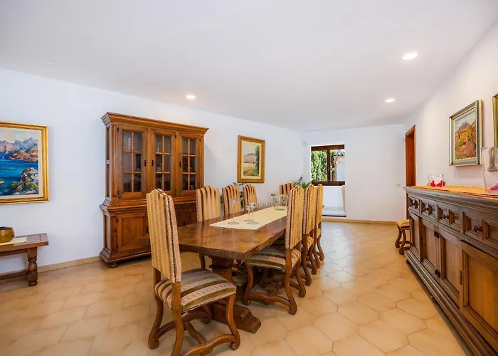 ヴィラ Toni ポレンサ